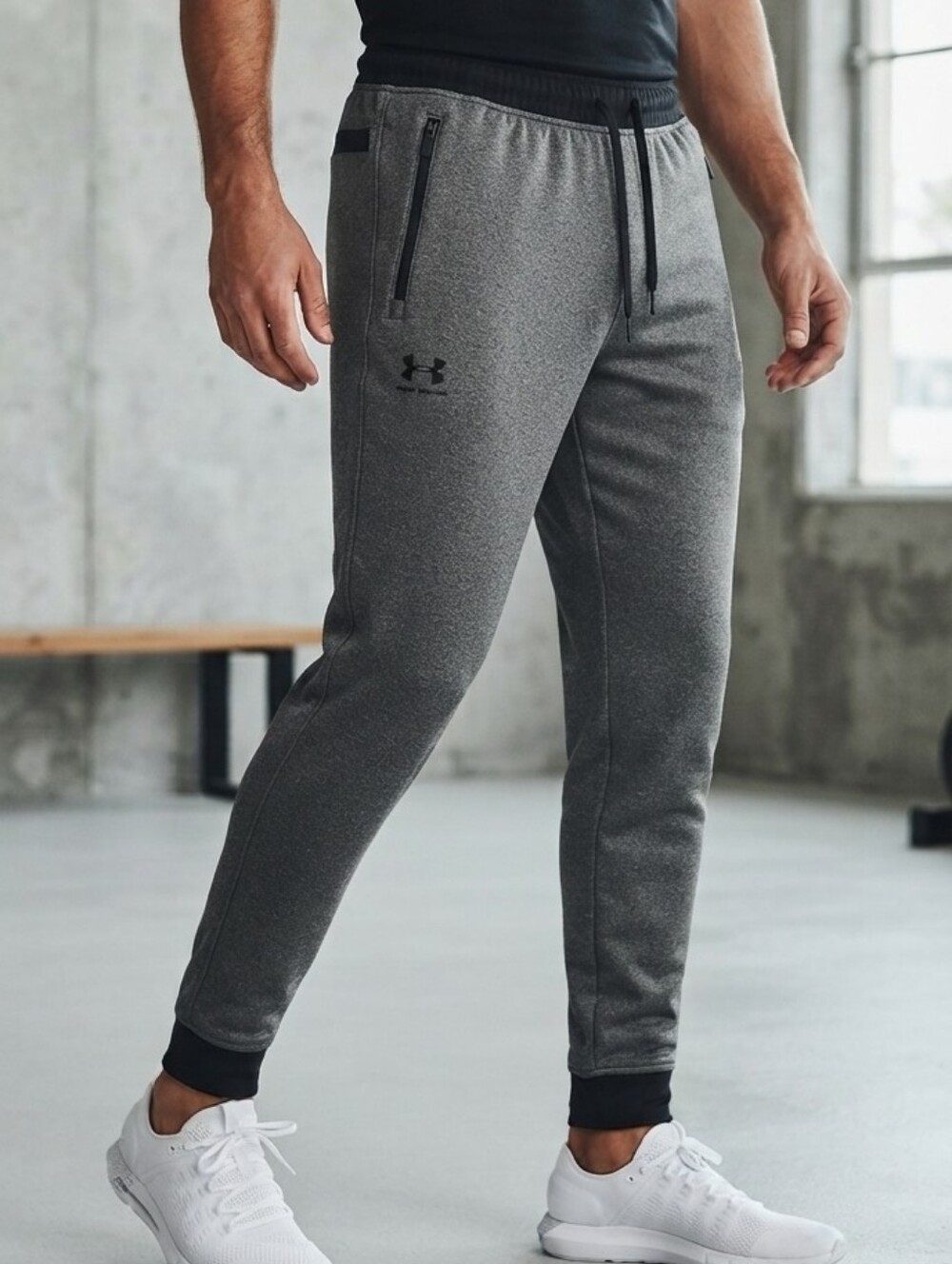 Under Armour Men's Charcoal Joggers Size Medium Excellent Condition